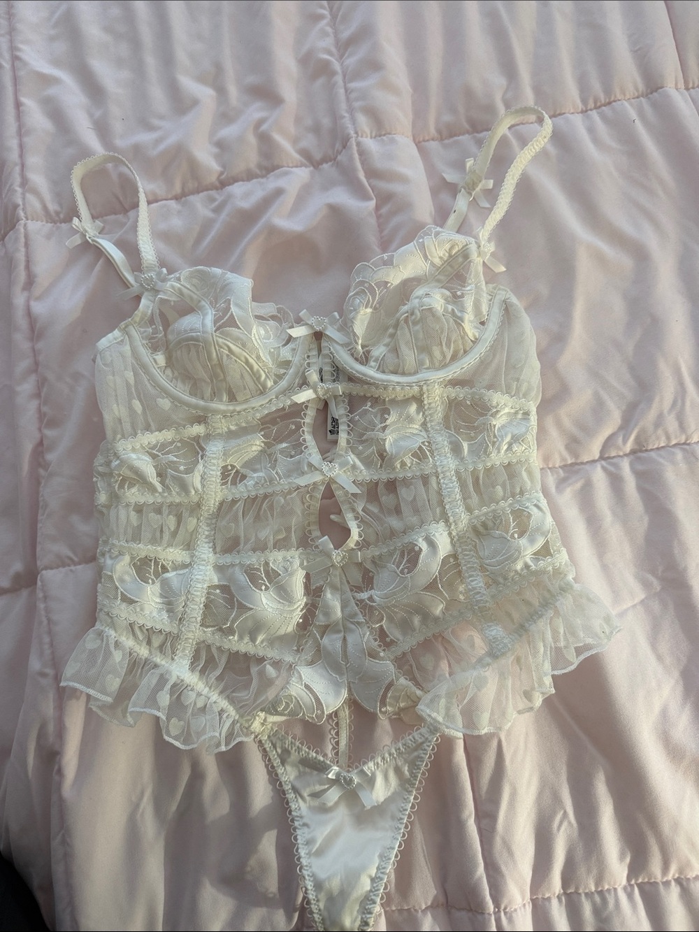 Victoria's Secret Ivory Lace Ruffled Bustier Set